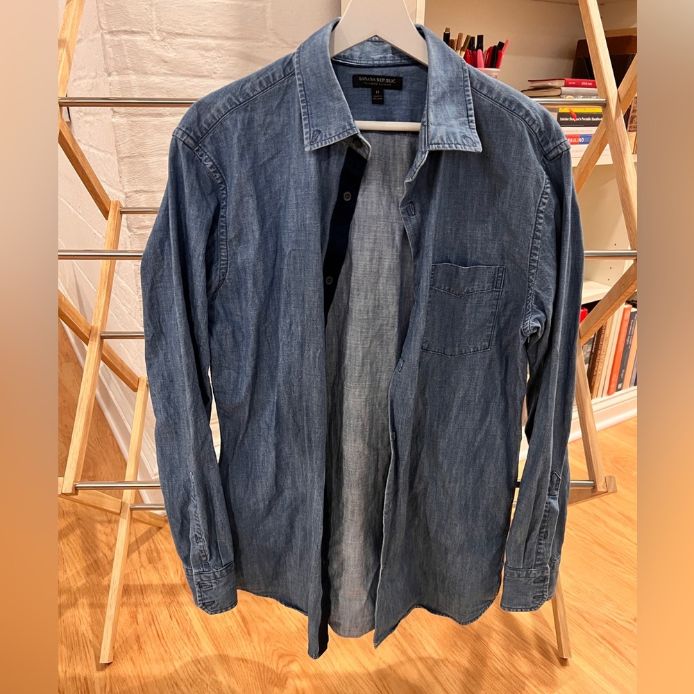 Pre Owned Banana Republic Long Sleve Shirt